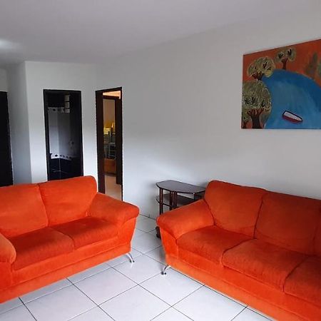 Apartamento espaçoso com estacionamento incluído Foz do Iguaçu Exterior foto
